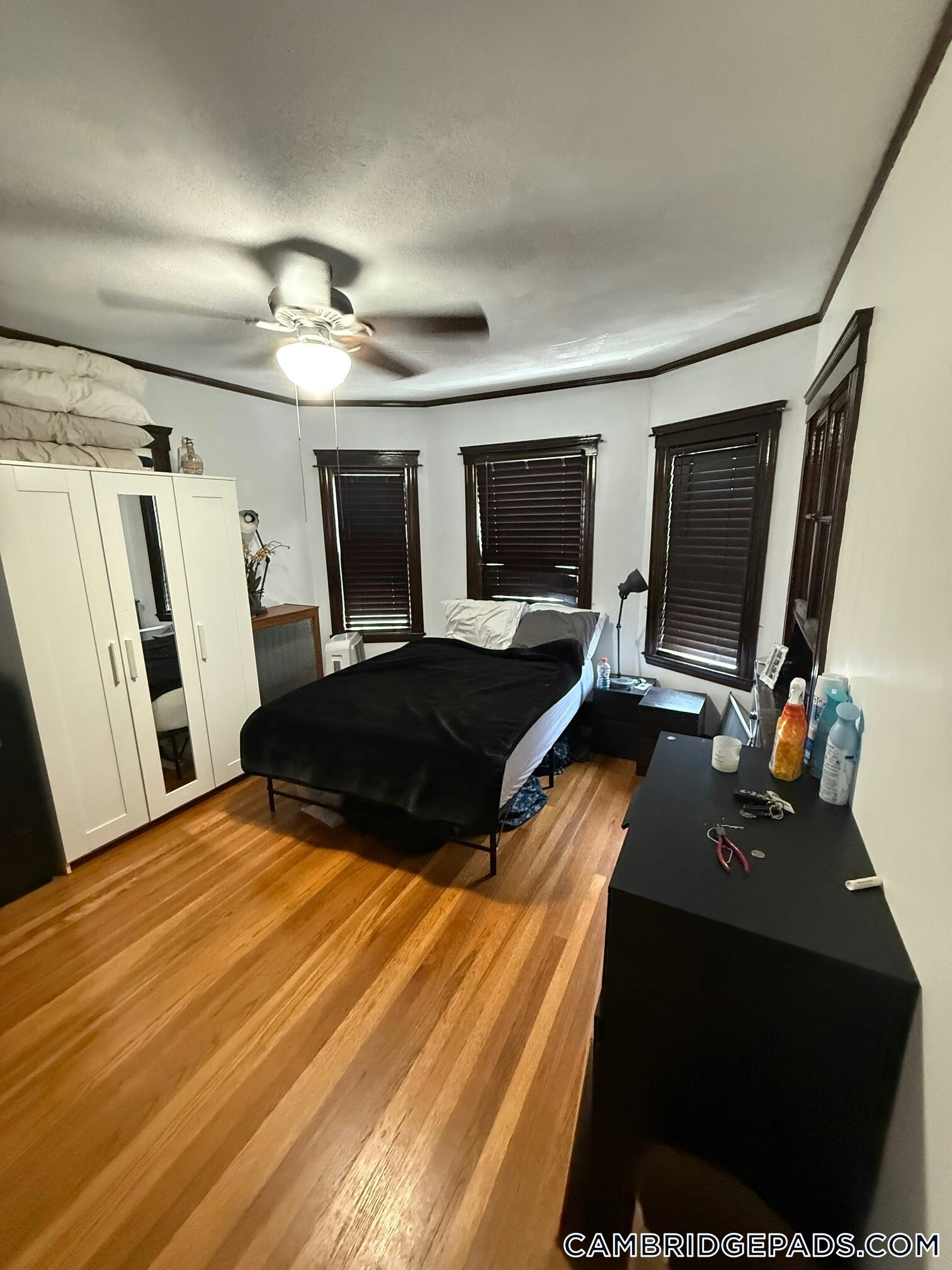 Building Photo - 9 Roberts Rd