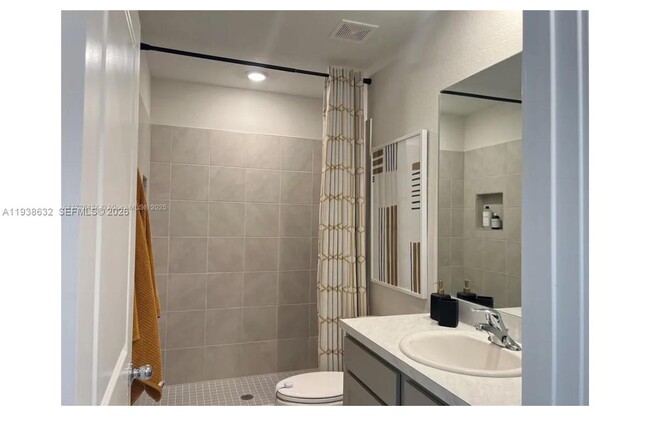 Building Photo - 149 NE 3rd St