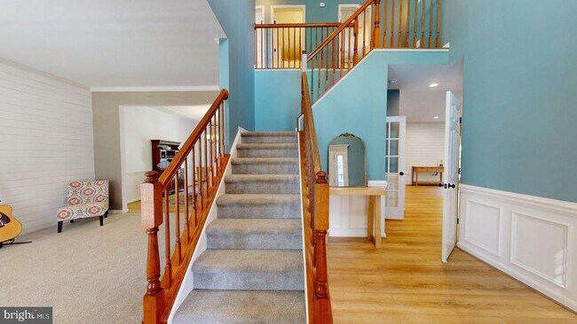 Building Photo - 14 Palace Ln