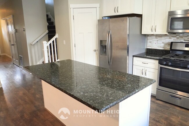 Building Photo - 862 W Cider Ct