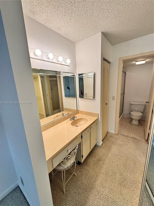 Building Photo - 1251 SW 125th Ave