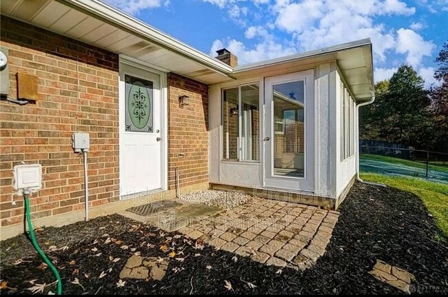 Building Photo - 7716 Timbercrest Dr