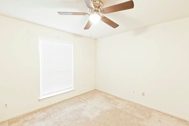 Building Photo - 2116 Winterstone Dr