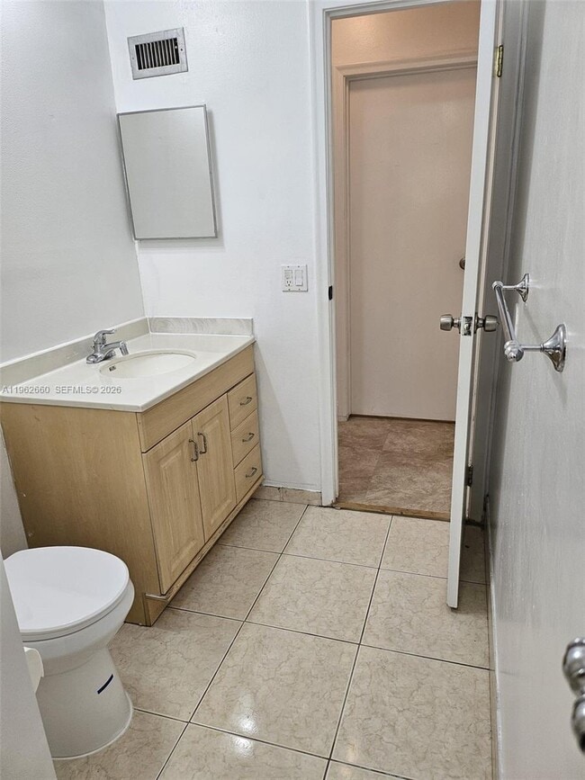 Building Photo - 3941 NW 115th Terrace