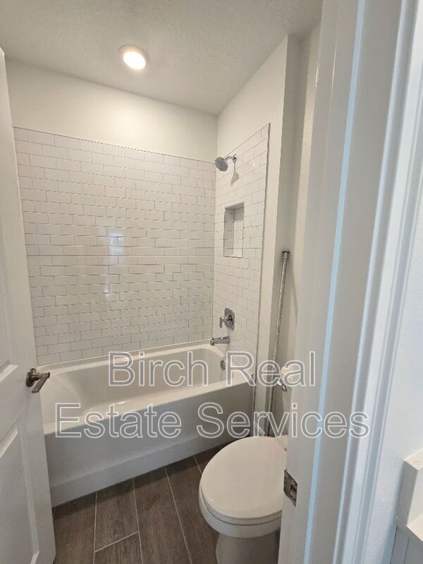 Building Photo - 18489 Serene Lk Lp