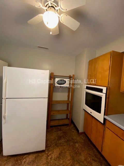 Building Photo - 2818 Yale Dr