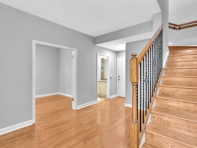 Building Photo - 2751 Ravella Way