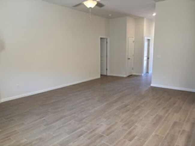 Building Photo - Beautiful New Home!