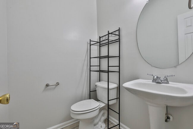 Building Photo - 150 Brentwood Dr