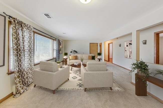 Building Photo - 1108 Fortuna Ave