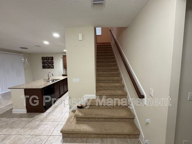 Building Photo - 14420 Serenoa Dr