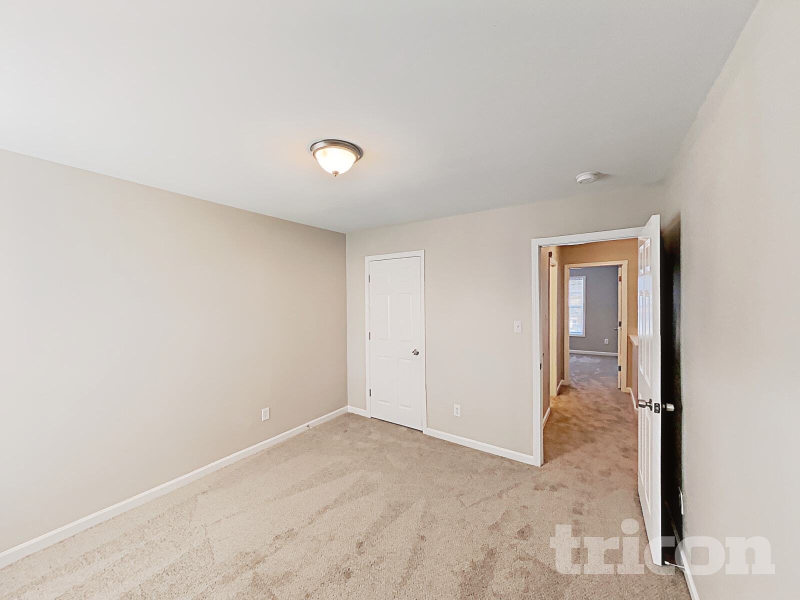 Building Photo - 1324 Pondhaven Dr