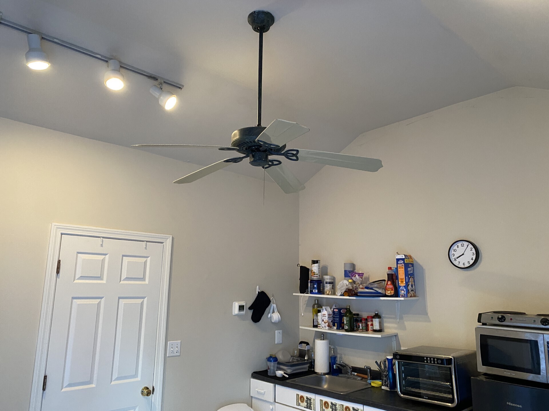 Building Photo - 11 Smith Dr