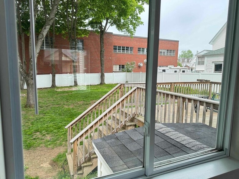 Building Photo - 64 Girard St