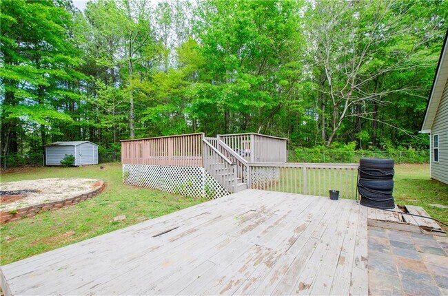 Building Photo - 238 Knob Hill Dr