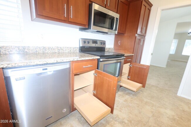 Building Photo - 7629 W Kristal Way