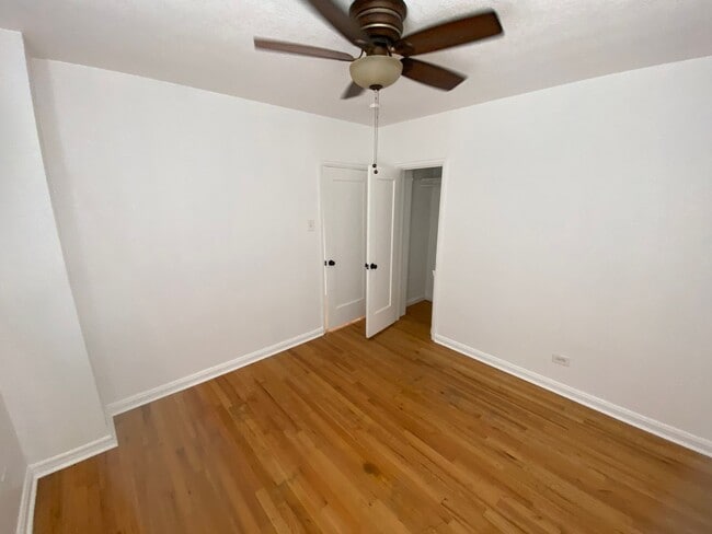 Building Photo - Must see Updated 2 bedroom, 1 bath home - Great Location!