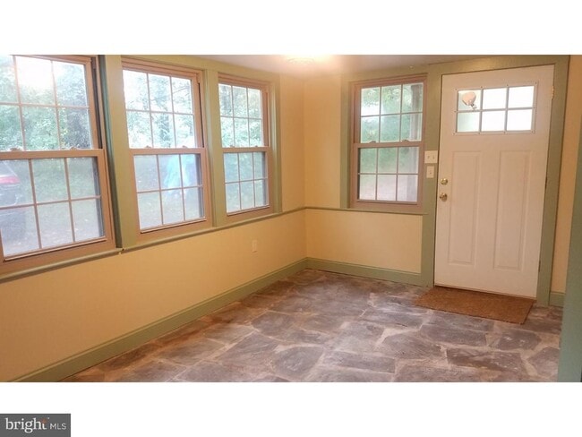 Building Photo - 1371 Old Airport Rd