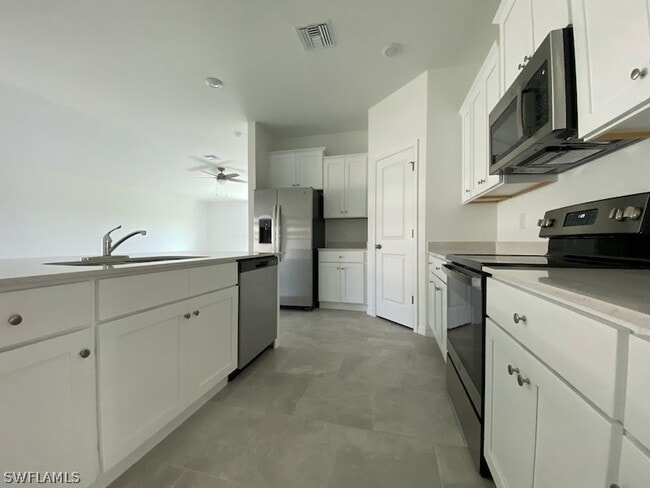 Building Photo - 3868 Treasure Oak Wy