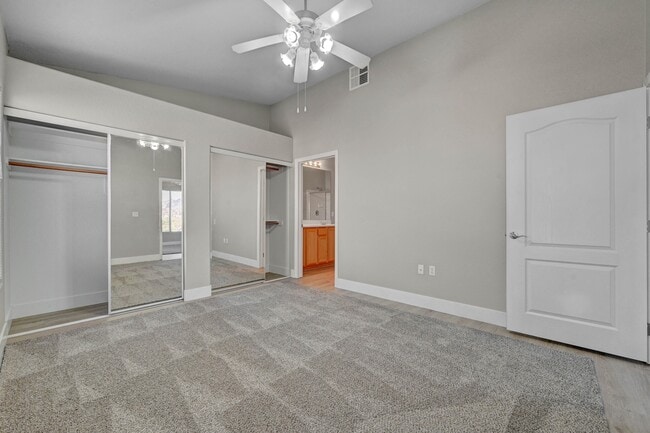 Building Photo - 3574 Desert Cliff St