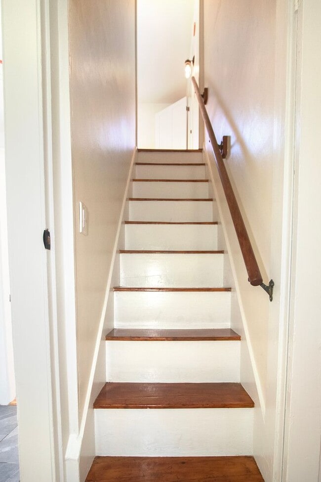 Building Photo - Amazing, Rarely Available Farmhouse with Carriage House and Garage