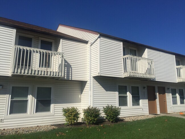 Front View - 1549 Whitehall Blvd