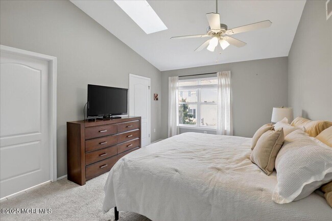 Building Photo - 7 Lucia Ct