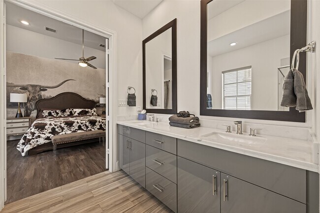 Building Photo - 2506 McKinney St