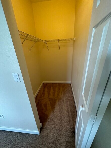 Building Photo - 9336 W 33rd Ave