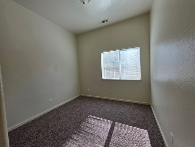 Building Photo - Single Story home in Sylvan Schools!