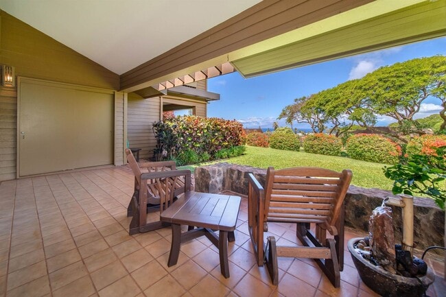 Building Photo - Furnished Masters Townhouse, Upgraded, Rare End Unit, 1 bedroom + loft with Ocean View