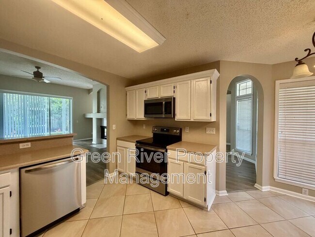 Building Photo - 1523 Quail Wood Ct