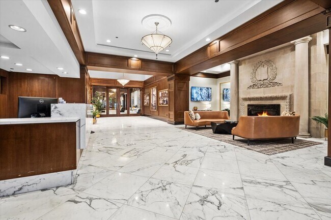 Building Photo - 850 N Lake Shore Dr