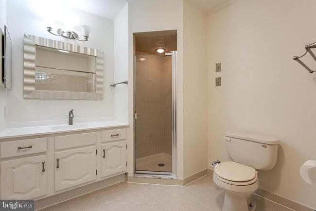 Building Photo - 11 Treaty Dr