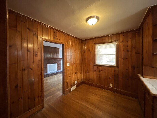Building Photo - T.R. Lawing Realty Property