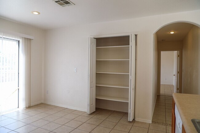 Building Photo - Nice and Spacious 4 Bedroom home Off Hwy 70 & Mesa Grande