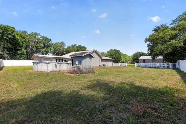 Building Photo - 3240 Apfel Rd