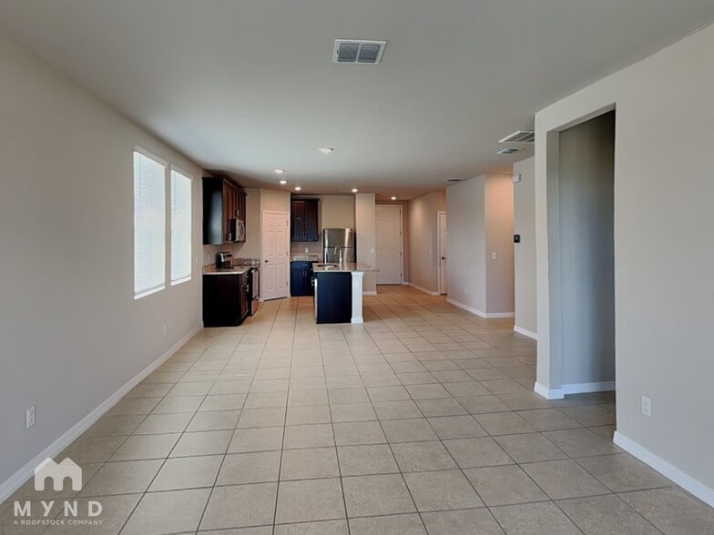 Building Photo - 188 Towns Cir