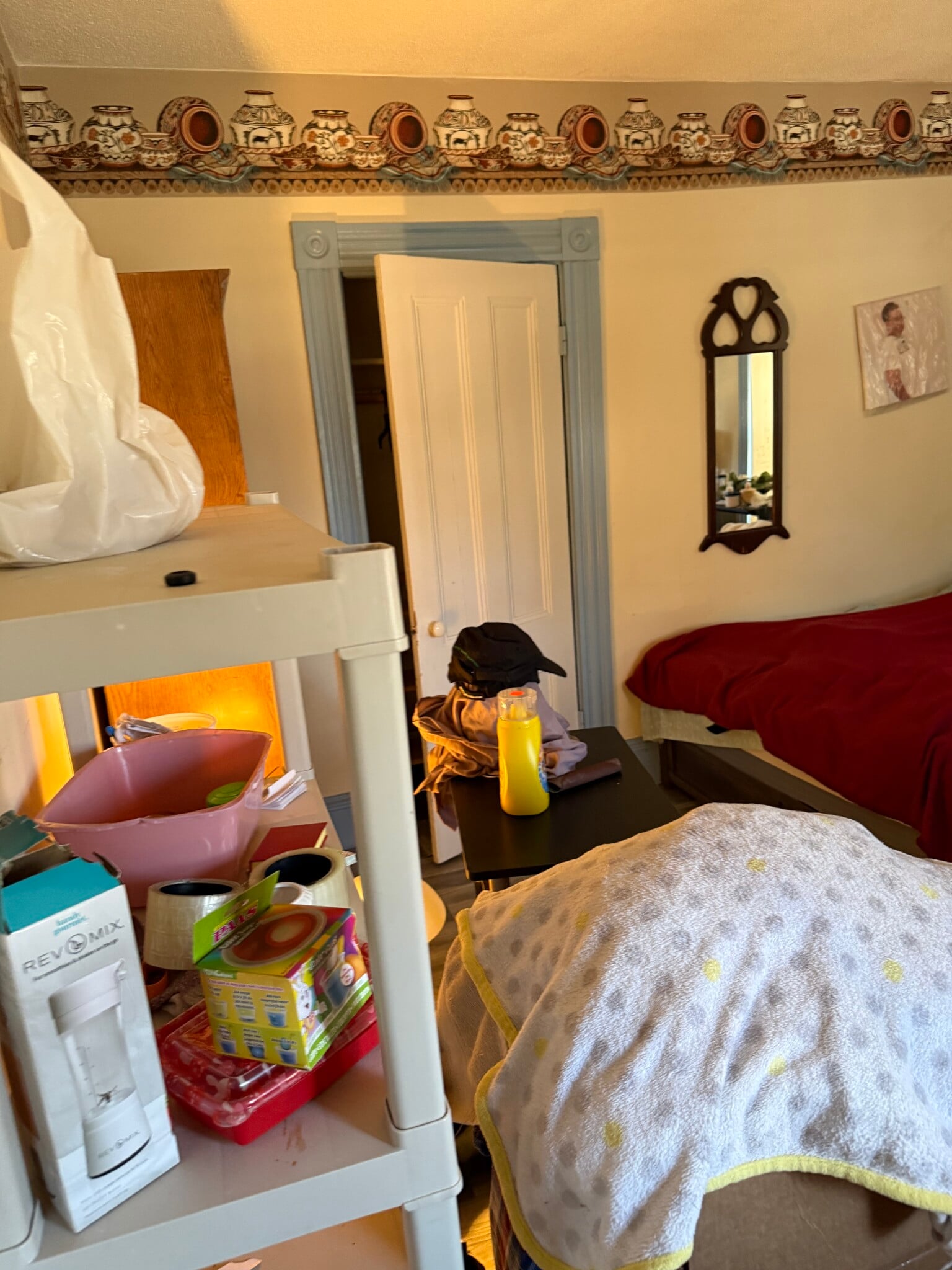 Building Photo - 298 Main St