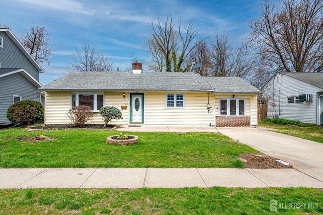 Primary Photo - 174 Winthrop Rd