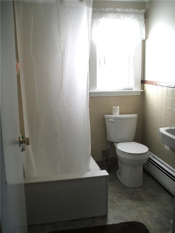 Building Photo - 10 John St