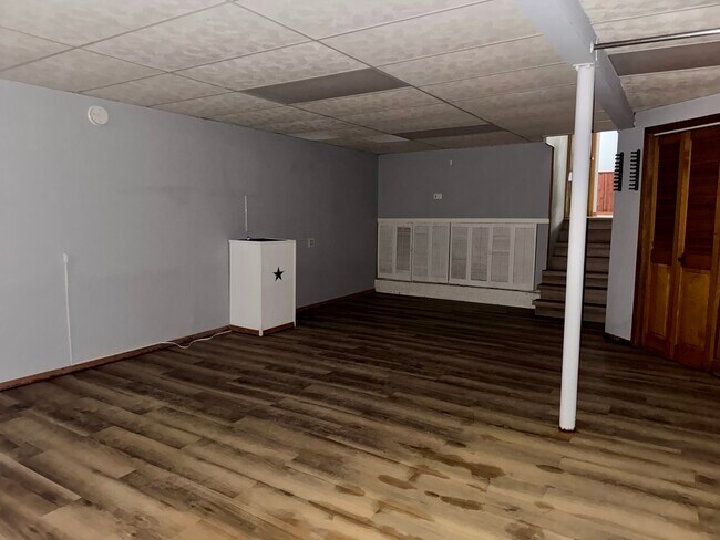 Building Photo - 5341 Grand Ave
