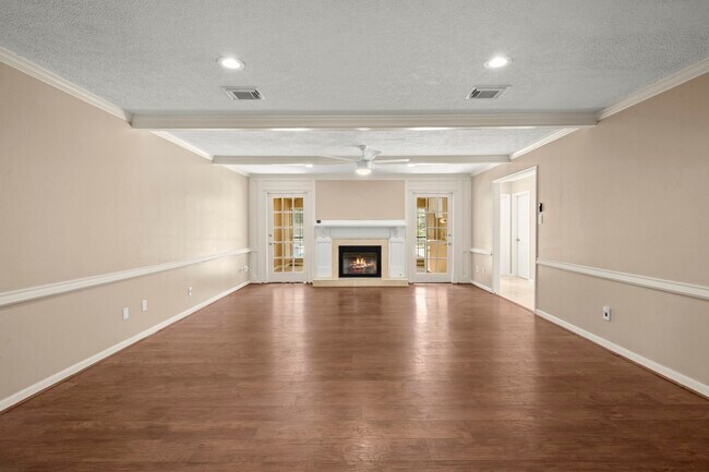 Building Photo - 17627 Macrantha Dr