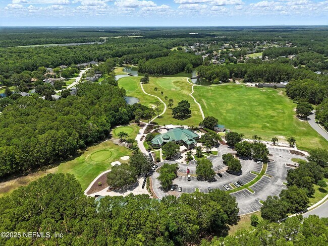 Building Photo - 4565 E Seneca Dr