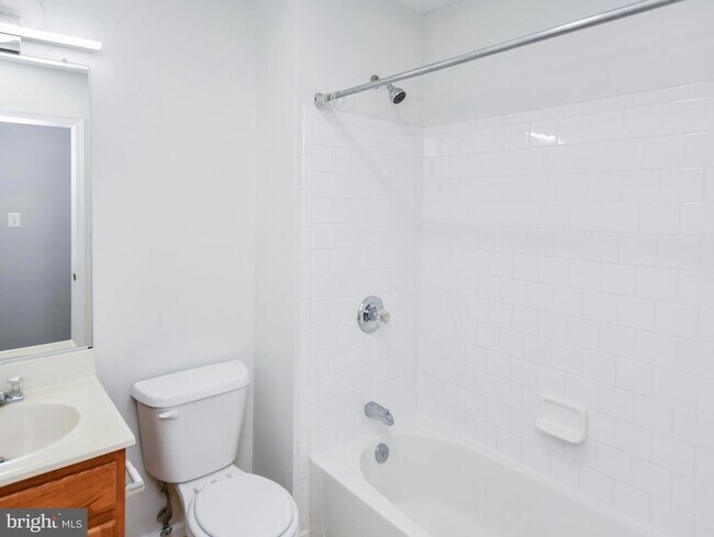 Building Photo - 9815 Berrywood Ct