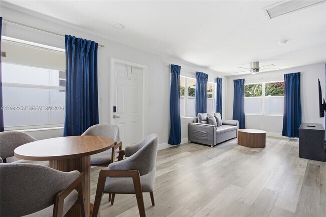 Building Photo - 1301 NE 16th Terrace