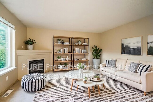 Building Photo - 3633 NE 158th Ave