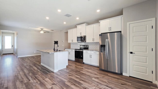 Building Photo - 11485 W Camden Dr
