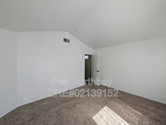 Building Photo - 317 Ridgecrest Cir