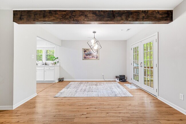 Building Photo - Private 3BR Retreat on 2 Wooded Acres in Clover with no HOA!!